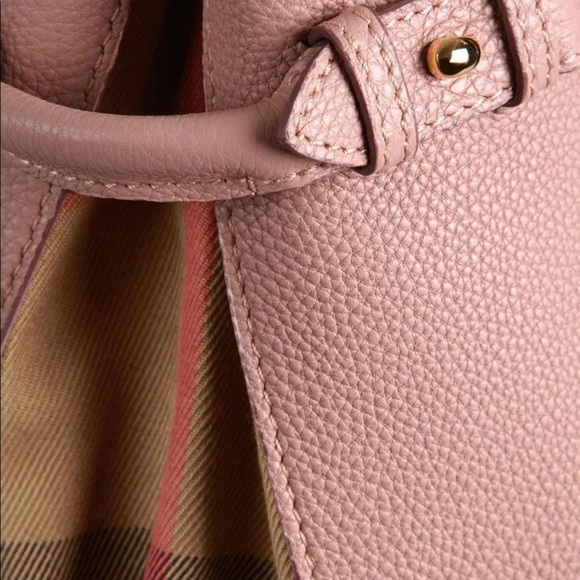 Burberry Banner leather tote - Picture 2 of 16